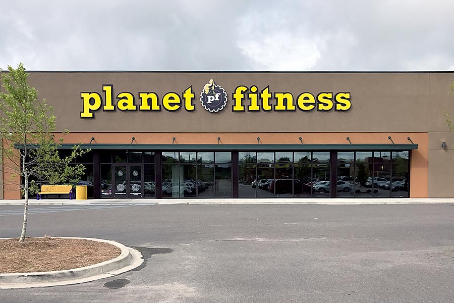 Entrance to Planet Fitness, fitness center