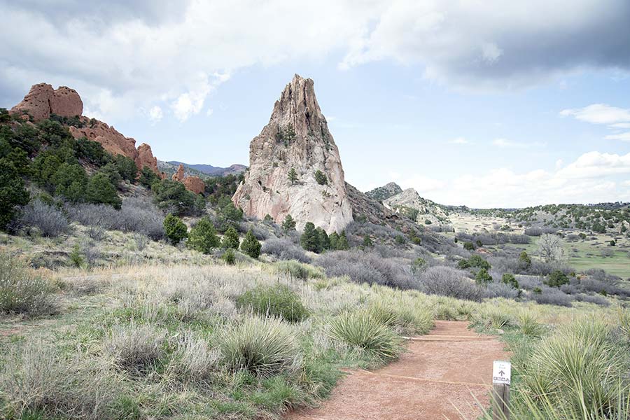 Trail leading to the Praying Hands rock formation, Colorado